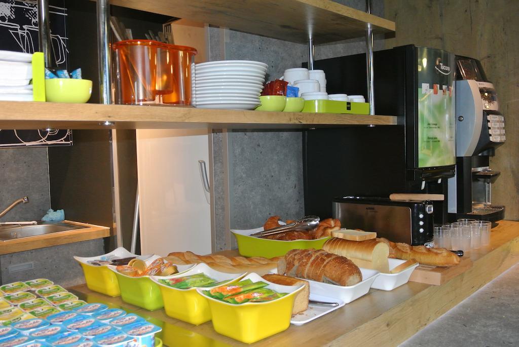 Ibis Budget Chambery Sud Challes Les Eaux Dış mekan fotoğraf