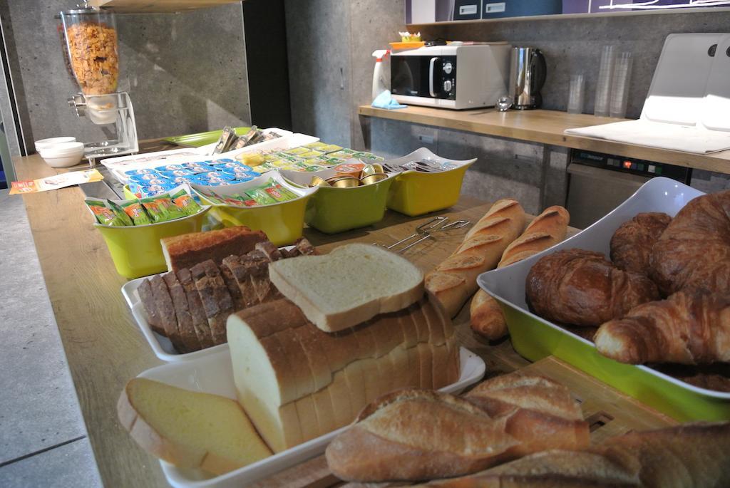 Ibis Budget Chambery Sud Challes Les Eaux Dış mekan fotoğraf