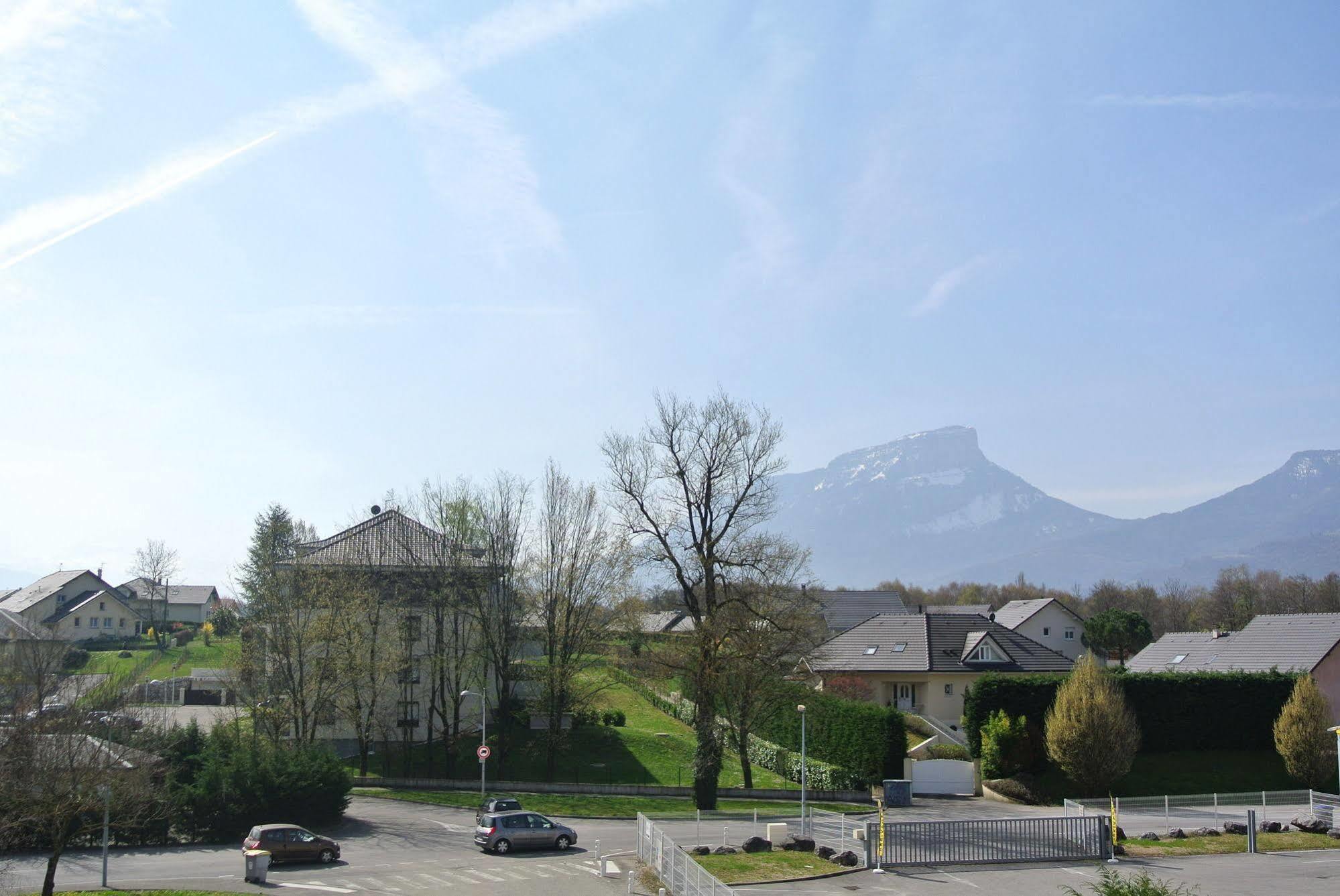 Ibis Budget Chambery Sud Challes Les Eaux Dış mekan fotoğraf