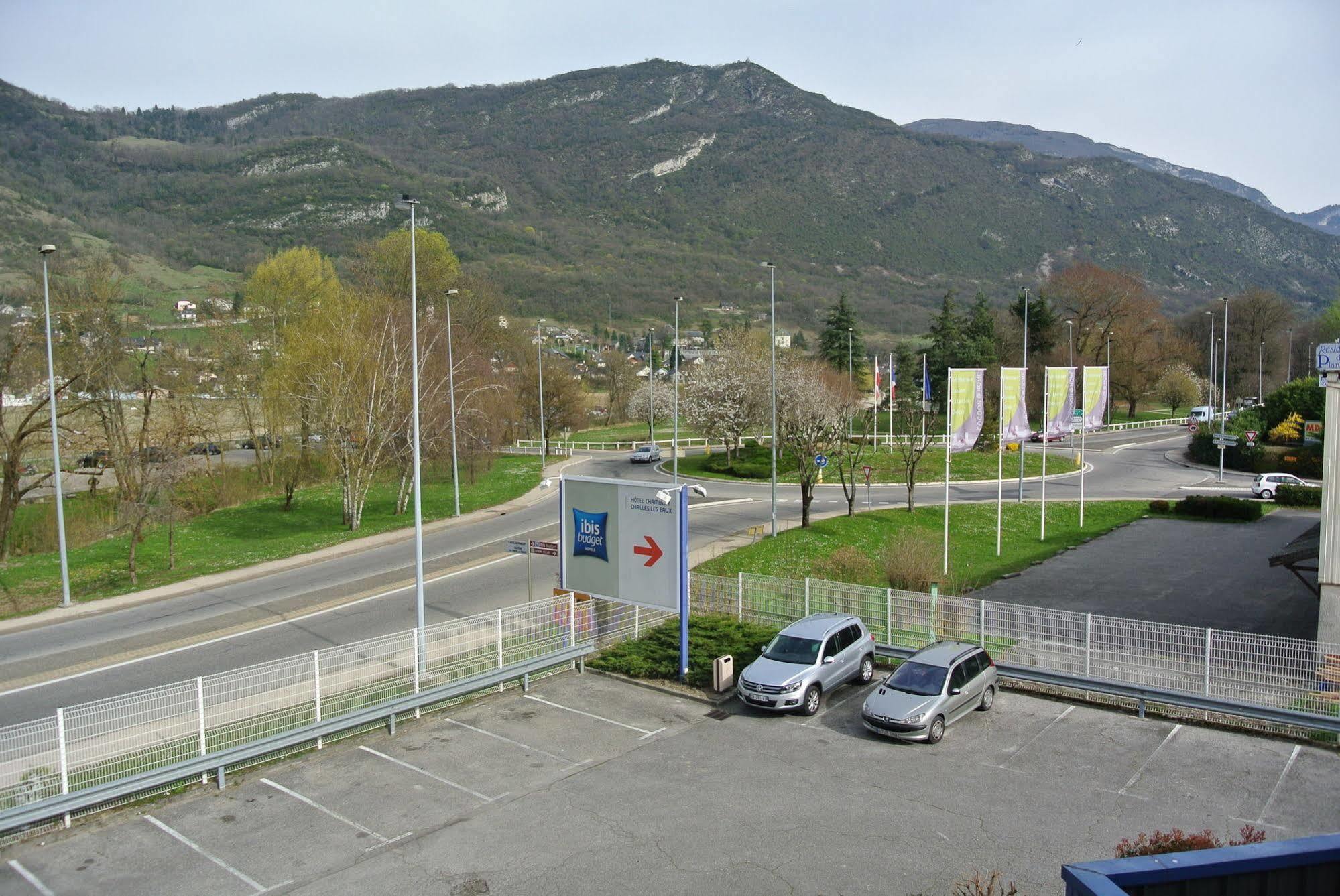 Ibis Budget Chambery Sud Challes Les Eaux Dış mekan fotoğraf